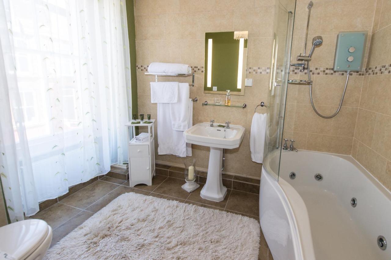 Victoria House Room Only Accommodation Caernarfon Zewnętrze zdjęcie