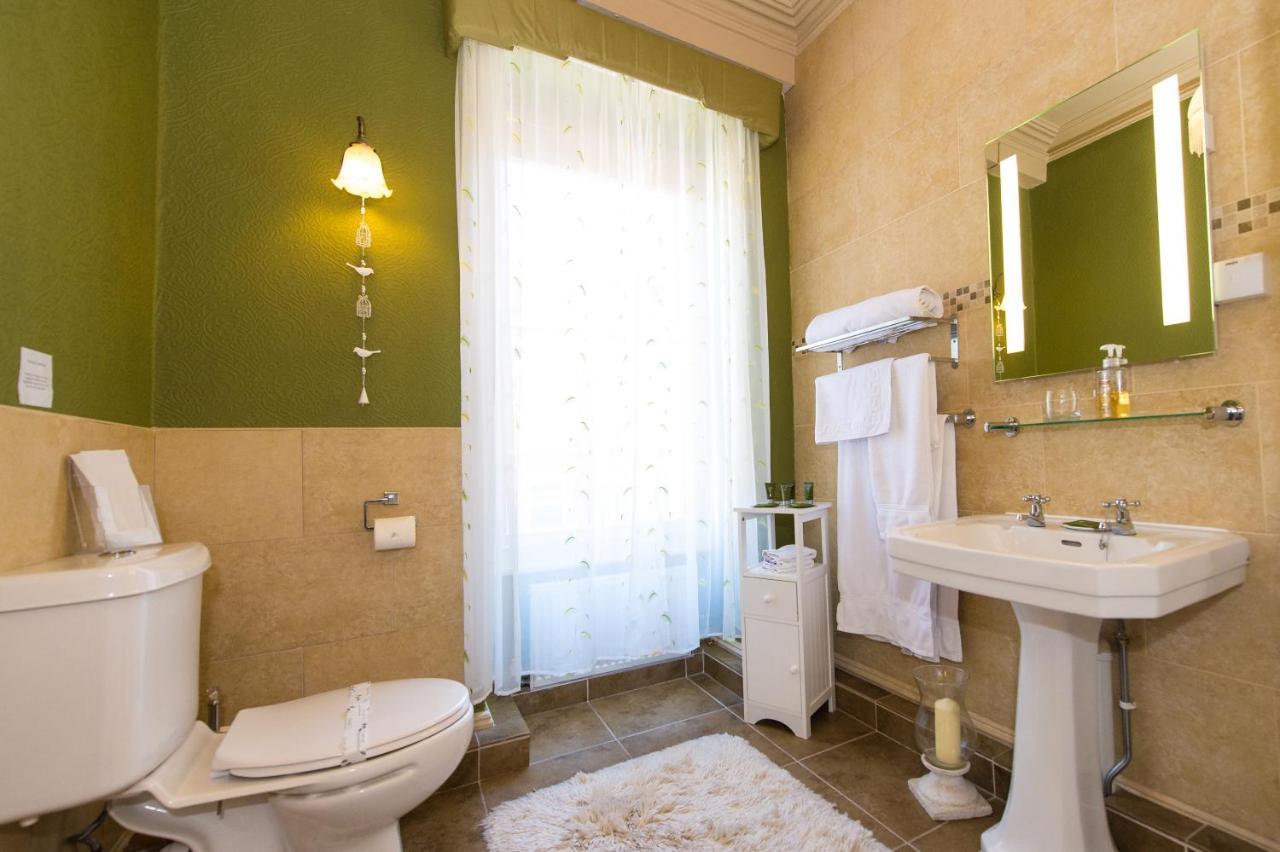 Victoria House Room Only Accommodation Caernarfon Zewnętrze zdjęcie