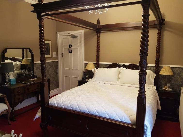Victoria House Room Only Accommodation Caernarfon Zewnętrze zdjęcie